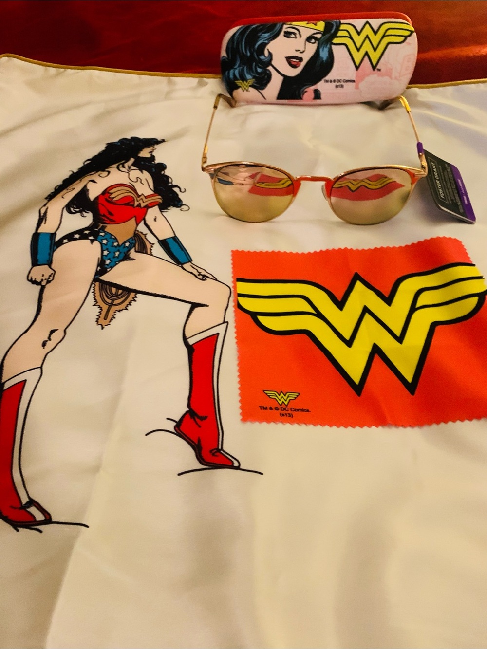 Foster Grant Rose Gold Hailey Women’s Sunglasses with Wonder Woman Case & Cloth